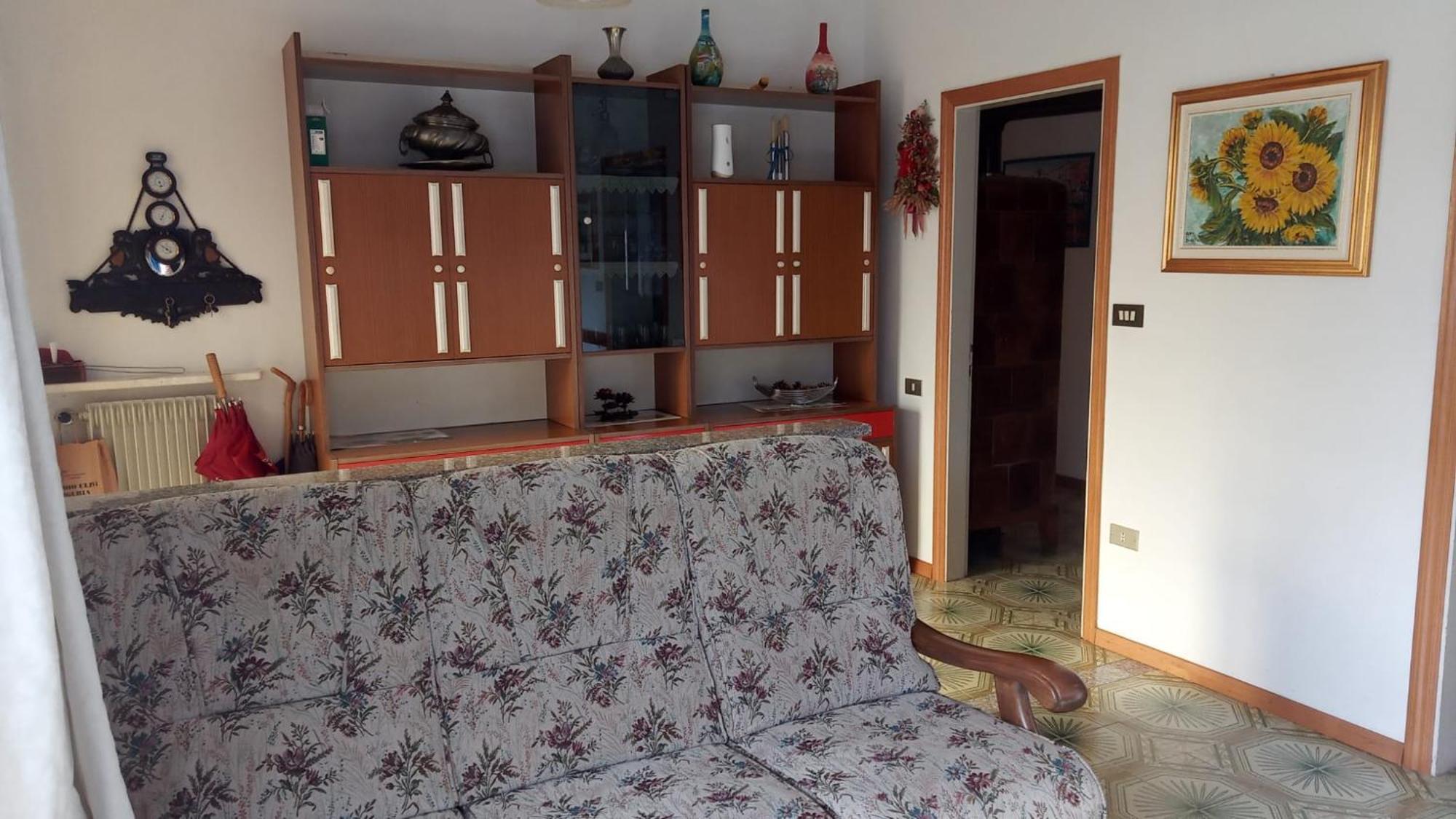 Casa Vacanze A Romeno 外观 照片